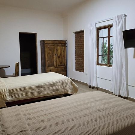 Casa San Martin Suites Кочабамба Экстерьер фото